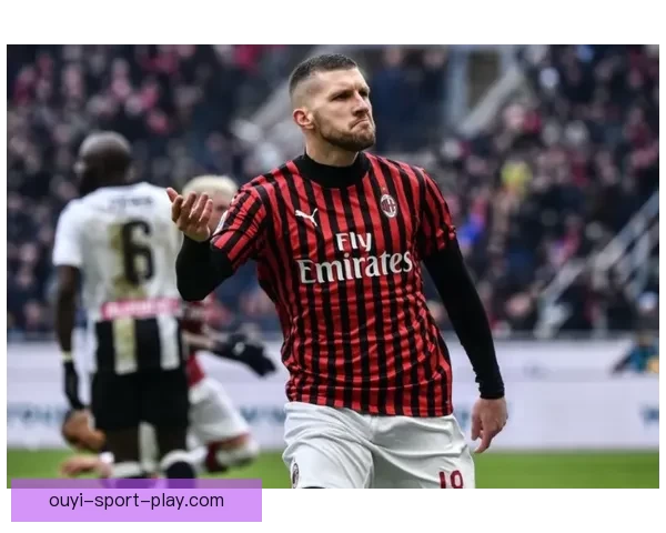 朱利亚诺赫拉德马丁先触球却动作凶狠引发争议